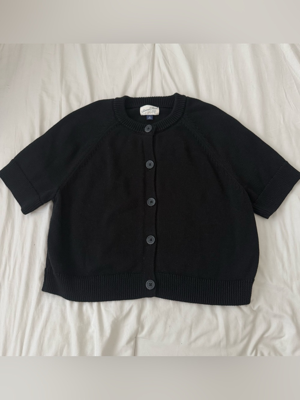 Universal Thread Black Short-Sleeve Button-Up Cardigan size M